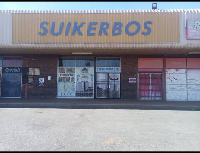 1,500M² BUILDING FOR SALE IN THREE RIVERS EAST